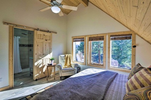Fairplay Log Cabin with Deck and Mountain View!