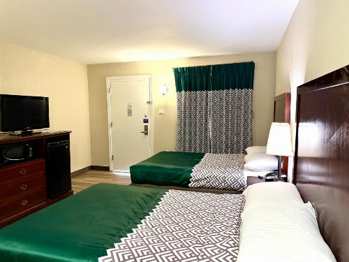 Governor House Inn Arlington/Falls Church - image 11
