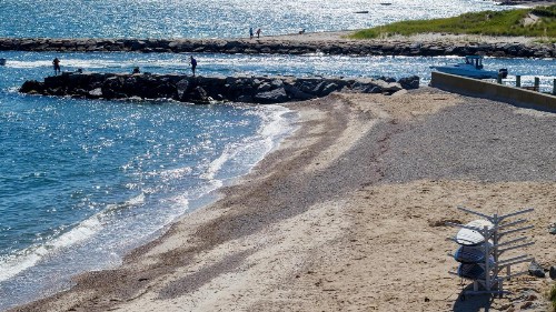 Falmouth Tides Motel - image 19