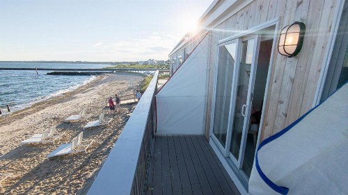 Falmouth Tides Motel - image 8