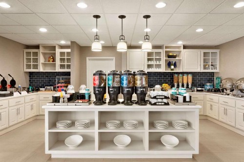Homewood Suites by Hilton Fargo - image 10