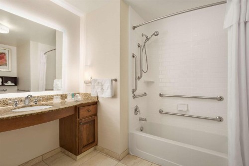 Homewood Suites by Hilton Fargo - image 2