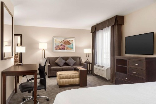 Homewood Suites by Hilton Fargo - image 29