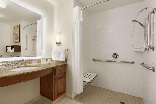 Homewood Suites by Hilton Fargo - image 32