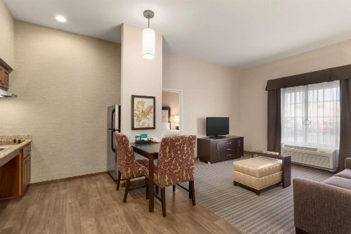 Homewood Suites by Hilton Fargo - image 38