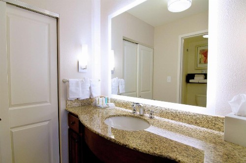Homewood Suites by Hilton Fargo - image 50