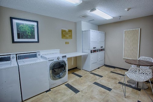Candlewood Suites Fargo-North Dakota State University an IHG Hotel - image 25