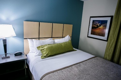 Candlewood Suites Fargo-North Dakota State University an IHG Hotel - image 34