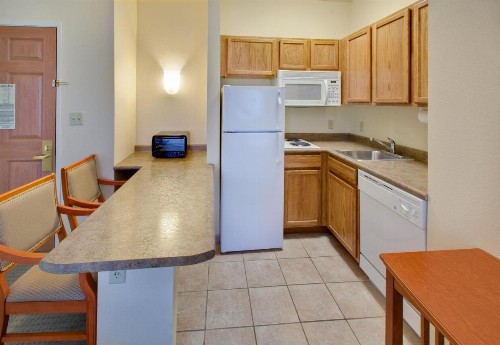Staybridge Suites Fargo an IHG Hotel - image 4