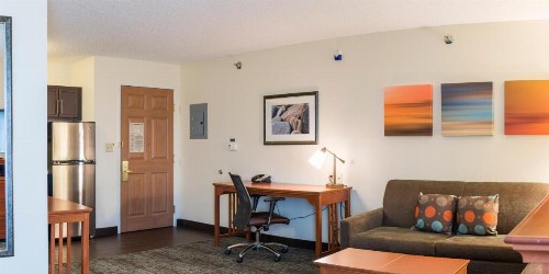 Staybridge Suites Fargo an IHG Hotel - image 44