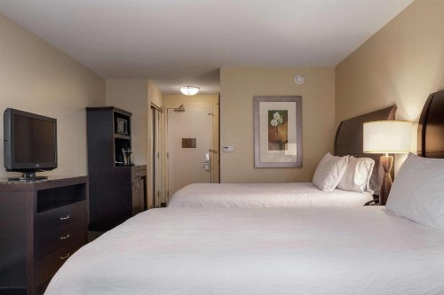 Hilton Garden Inn Fargo - image 11