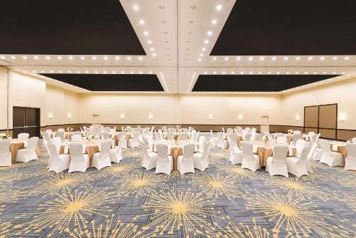 Hilton Garden Inn Fargo - image 13