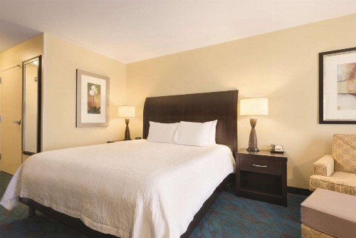 Hilton Garden Inn Fargo - image 30