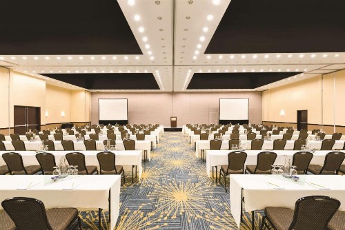 Hilton Garden Inn Fargo - image 47