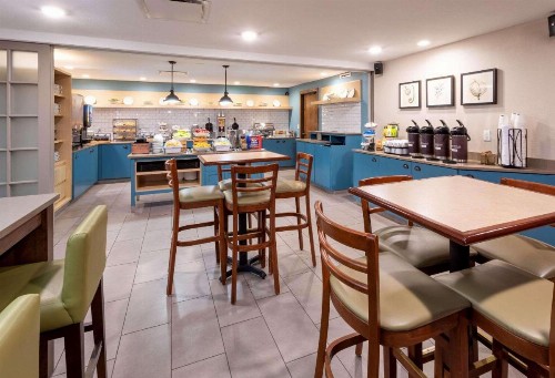 Country Inn & Suites by Radisson Fargo ND - image 27
