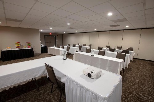 Country Inn & Suites by Radisson Fargo ND - image 33
