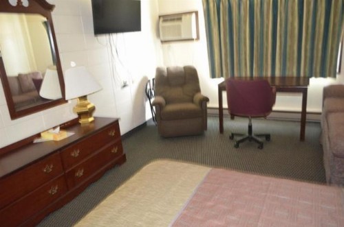 Grand Inn Fargo - image 15