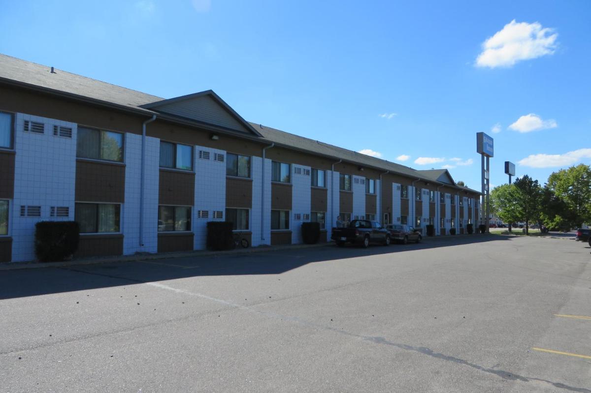 Grand Inn Fargo - image 2