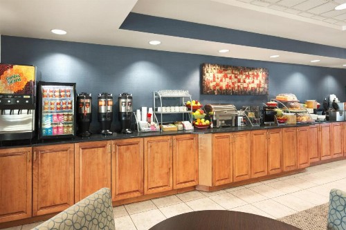 Wingate by Wyndham Fargo - image 32