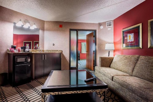 Delta Hotels by Marriott Fargo - image 29