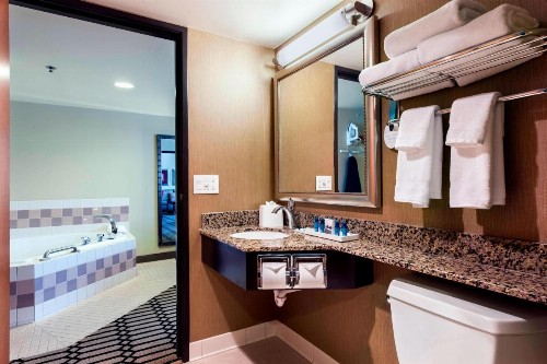 Delta Hotels by Marriott Fargo - image 35