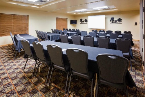 AmericInn by Wyndham Fargo Medical Center - image 34