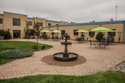 Baymont by Wyndham Fargo - image 1