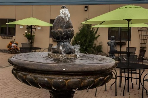 Baymont by Wyndham Fargo - image 15