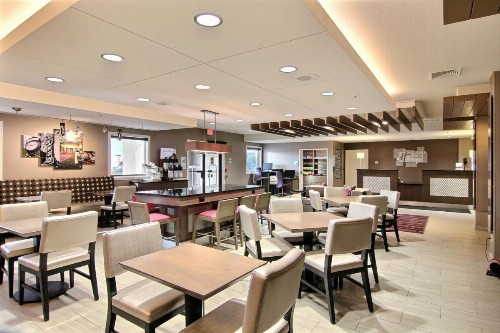 Holiday Inn Express Fargo - West Acres an IHG Hotel - image 32