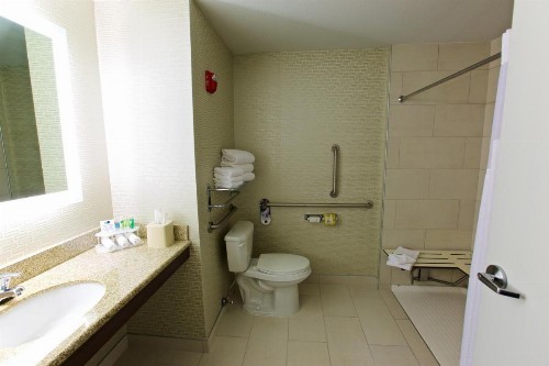 Holiday Inn Express Fargo - West Acres an IHG Hotel - image 39
