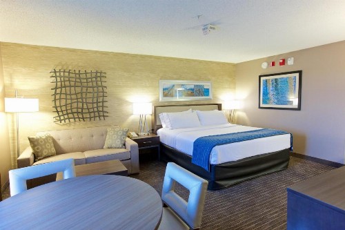 Holiday Inn Express Fargo - West Acres an IHG Hotel - image 44