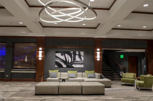 Holiday Inn Fargo an IHG Hotel - image 42