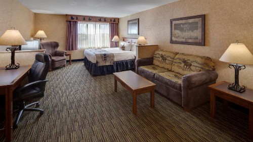 Best Western Plus Kelly Inn and Suites - image 17