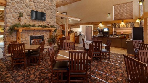 Best Western Plus Kelly Inn and Suites - image 20