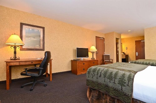 Best Western Plus Kelly Inn and Suites - image 24