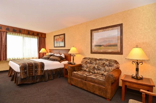 Best Western Plus Kelly Inn and Suites - image 28