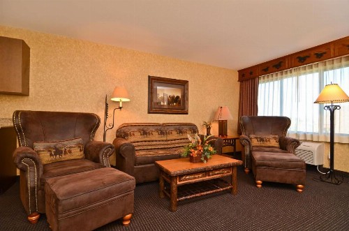 Best Western Plus Kelly Inn and Suites - image 36