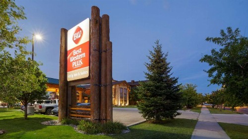 Best Western Plus Kelly Inn and Suites - image 49