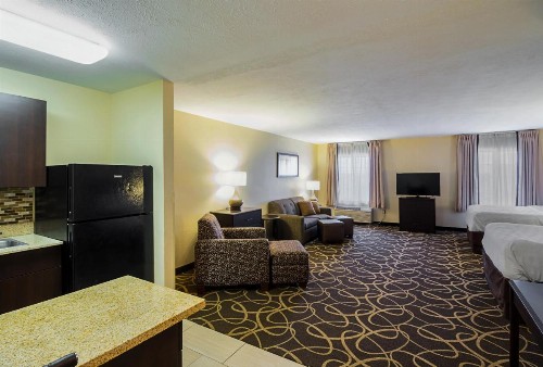 MainStay Suites Fargo - image 23