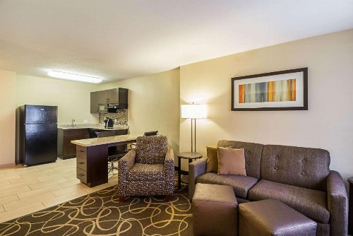 MainStay Suites Fargo - image 42