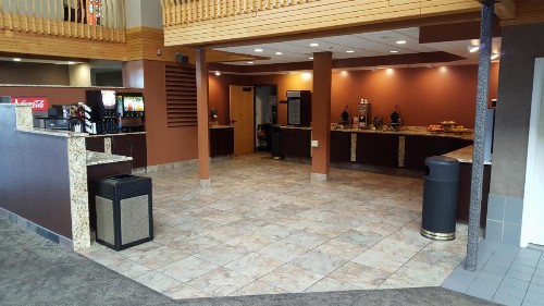 C'mon Inn & Suites Fargo - image 10