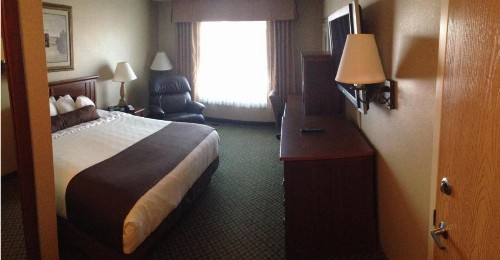 C'mon Inn & Suites Fargo - image 22