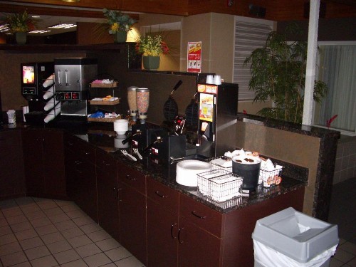 C'mon Inn & Suites Fargo - image 27