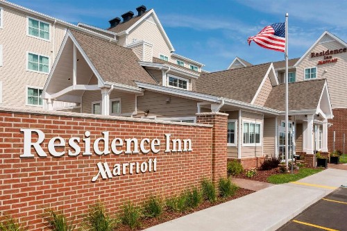 Residence Inn by Marriott Fargo - image 3