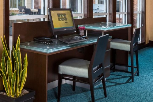 Residence Inn by Marriott Fargo - image 8