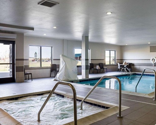 Comfort Suites Medical Center - image 23