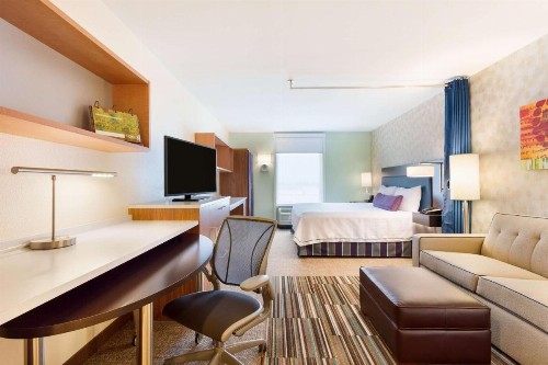 Home2 Suites by Hilton Fargo - image 11
