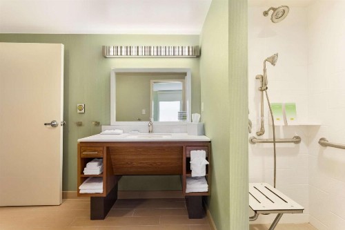 Home2 Suites by Hilton Fargo - image 18