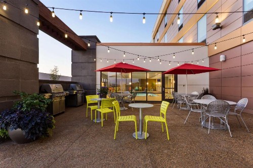 Home2 Suites by Hilton Fargo - image 7