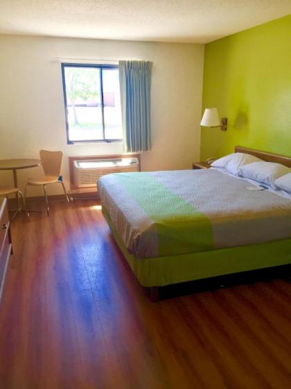 Motel 6-Fargo ND - South - image 8